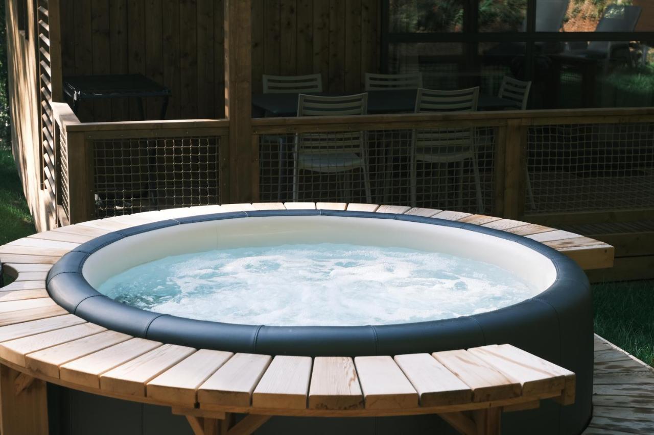 Lodge Avec Spa Privatif - Foret Et Lac Liginiac Esterno foto