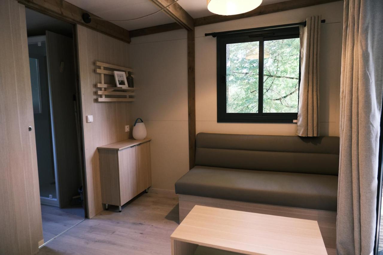 Lodge Avec Spa Privatif - Foret Et Lac Liginiac Esterno foto