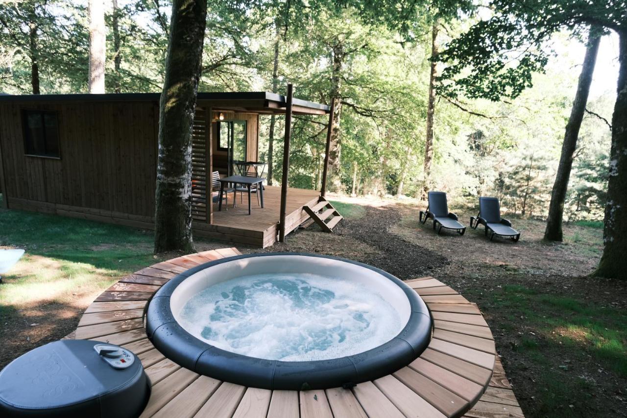 Lodge Avec Spa Privatif - Foret Et Lac Liginiac Esterno foto