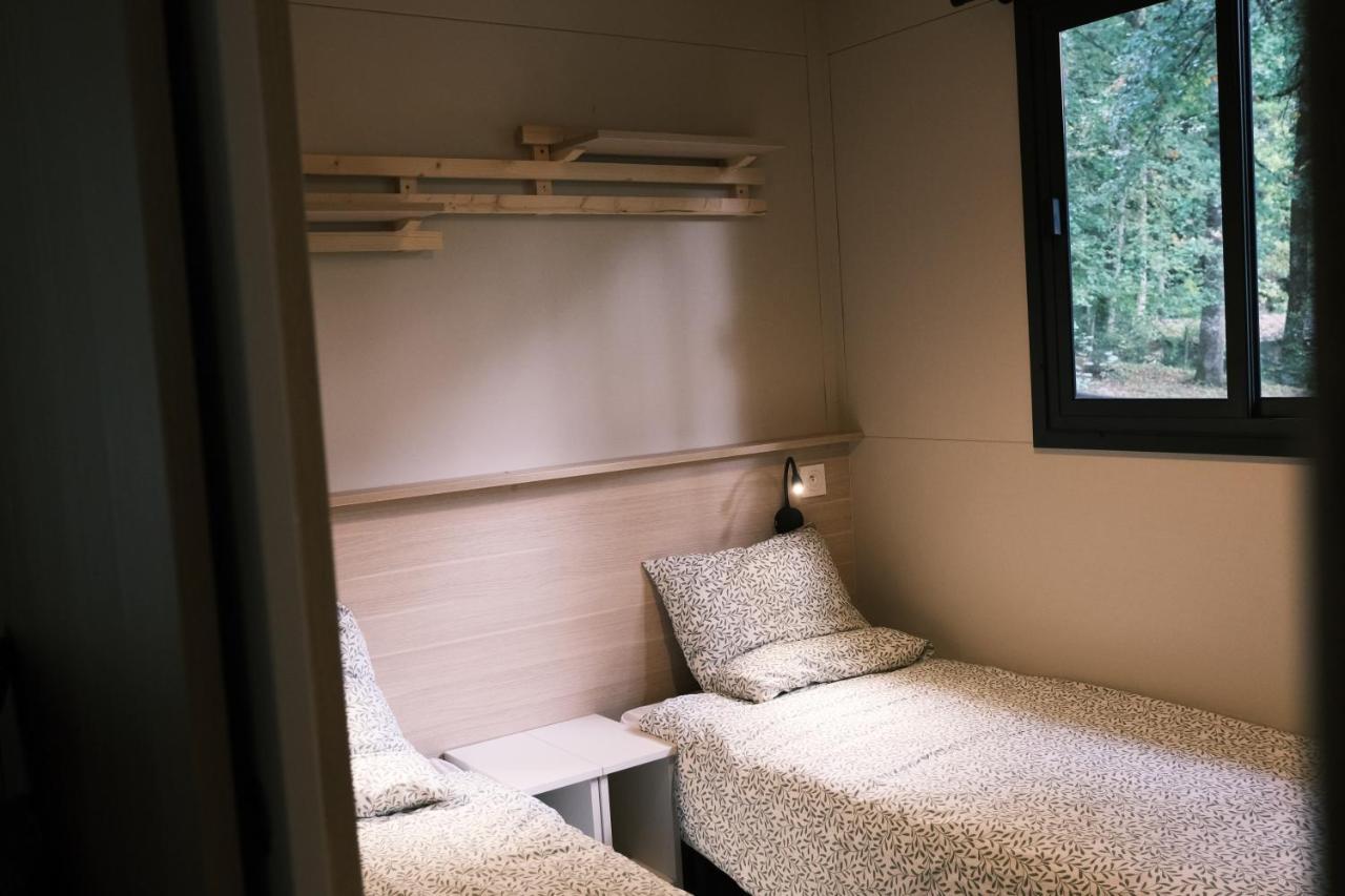 Lodge Avec Spa Privatif - Foret Et Lac Liginiac Esterno foto