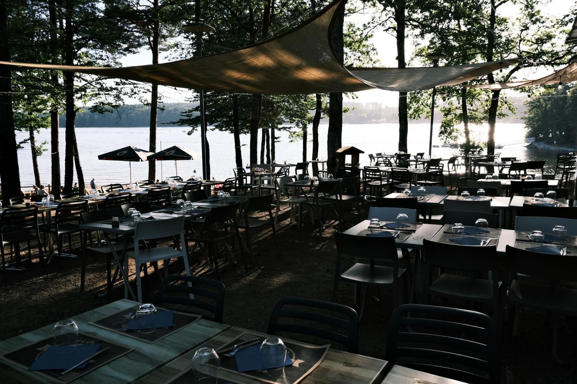 Lodge Avec Spa Privatif - Foret Et Lac Liginiac Esterno foto